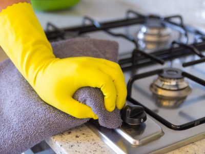 kitchen-cleaning-essentials-hobs